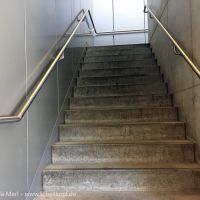 Bitte ohne Koffer! Urlaubertreppe in München-Pasing. 