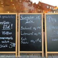 Was ist wohl im Schaufenster?